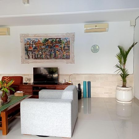 Pondok Indah Villa Ujung エクステリア 写真
