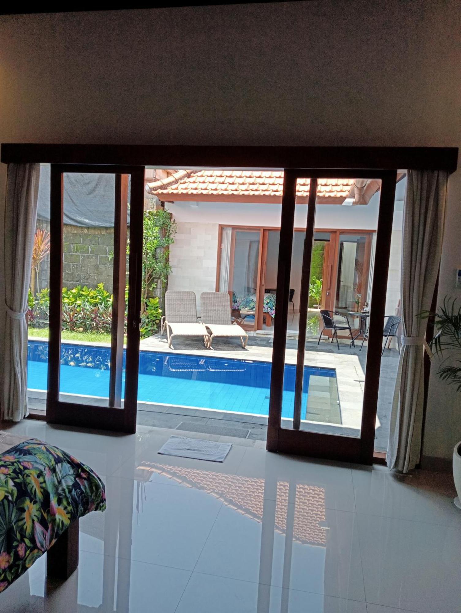 Pondok Indah Villa Ujung エクステリア 写真